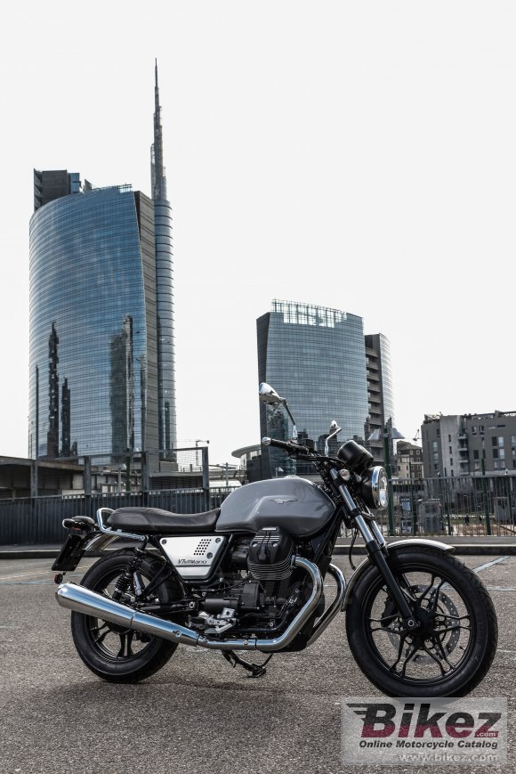 2020 Moto Guzzi V7III Milano