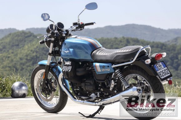 2020 Moto Guzzi V7III Special