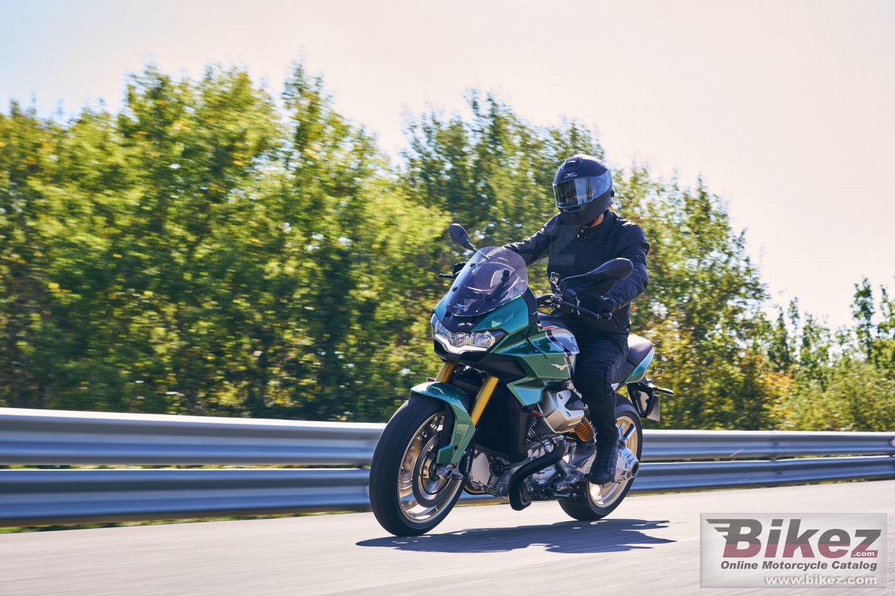 Moto Guzzi V100 Mandello