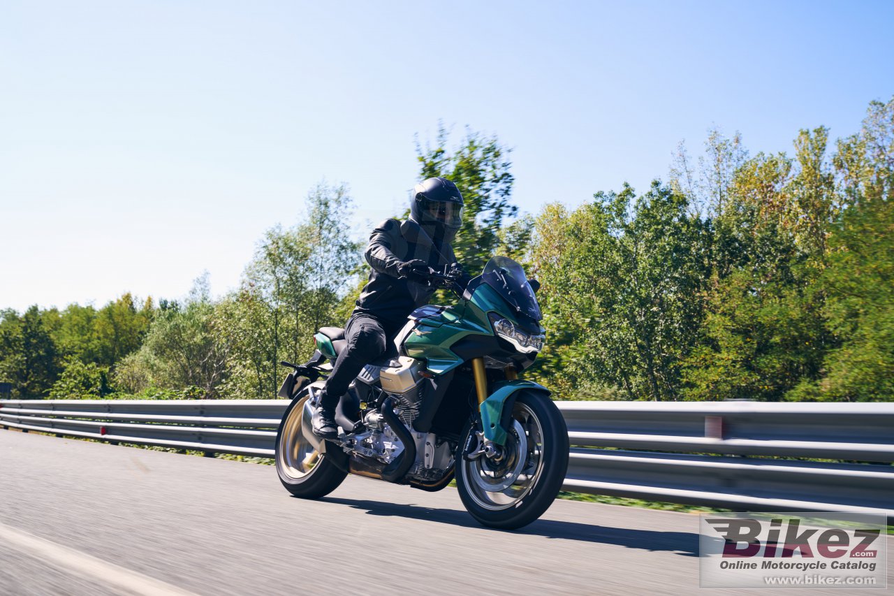 Moto Guzzi V100 Mandello