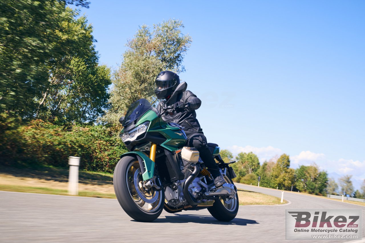 Moto Guzzi V100 Mandello