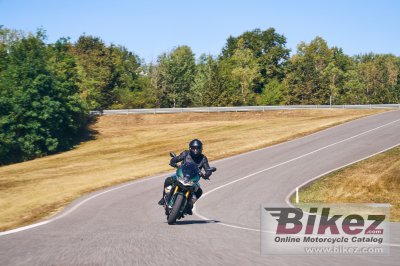 2022 Moto Guzzi V100 Mandello