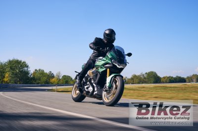 2022 Moto Guzzi V100 Mandello