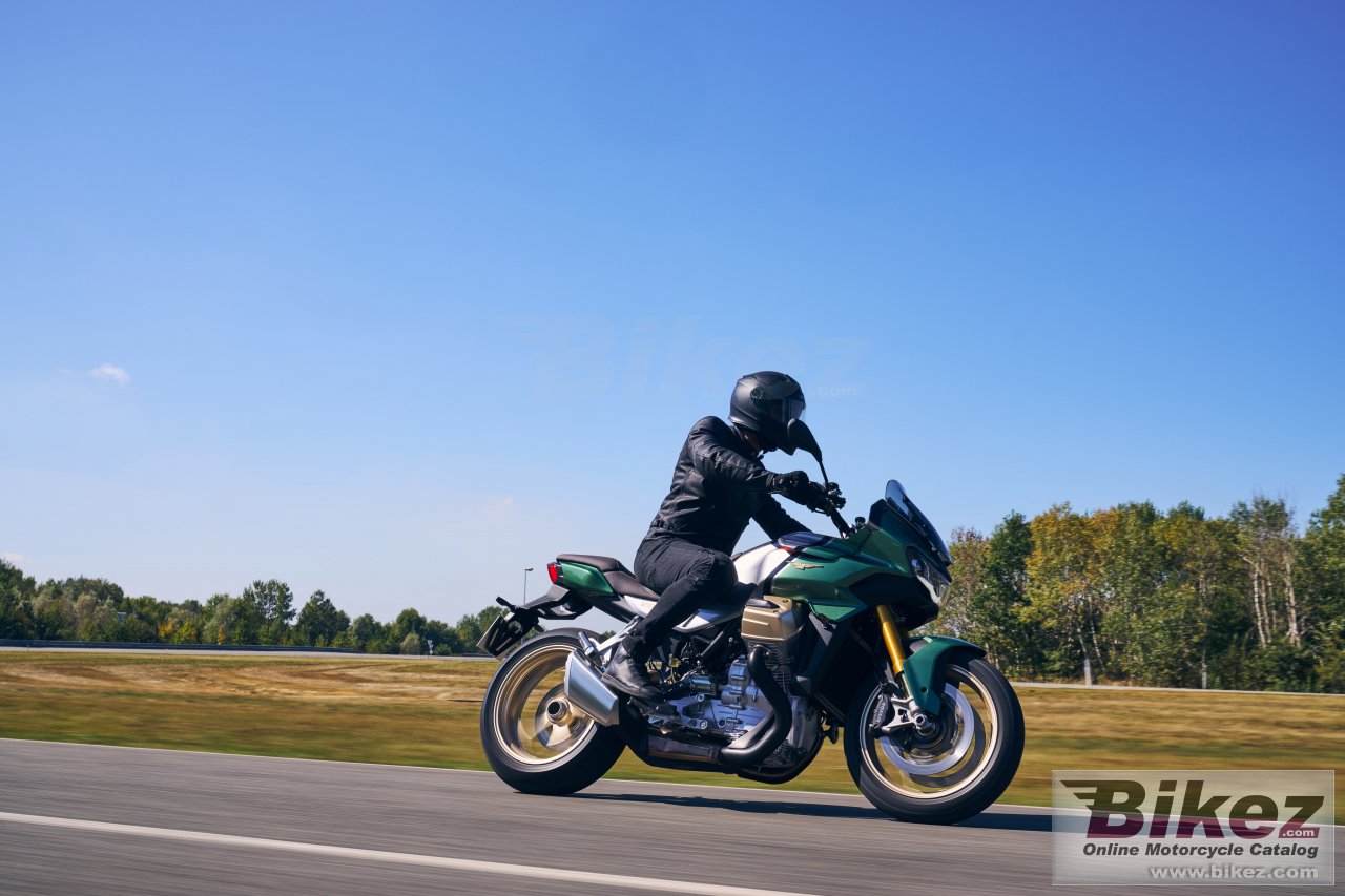 Moto Guzzi V100 Mandello