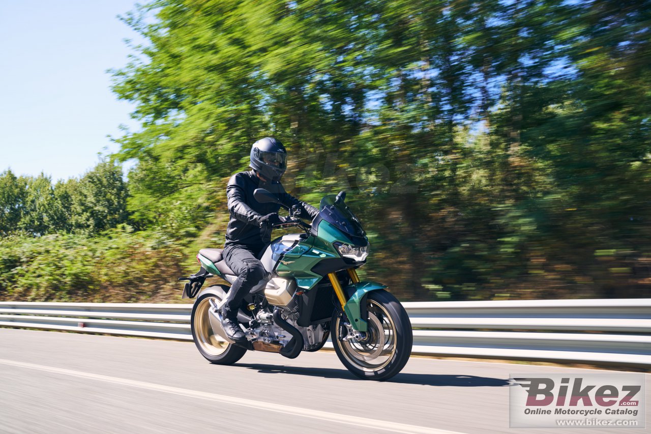 Moto Guzzi V100 Mandello