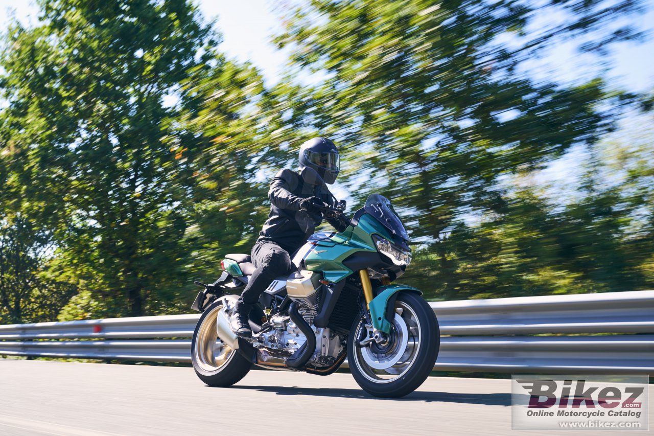 Moto Guzzi V100 Mandello