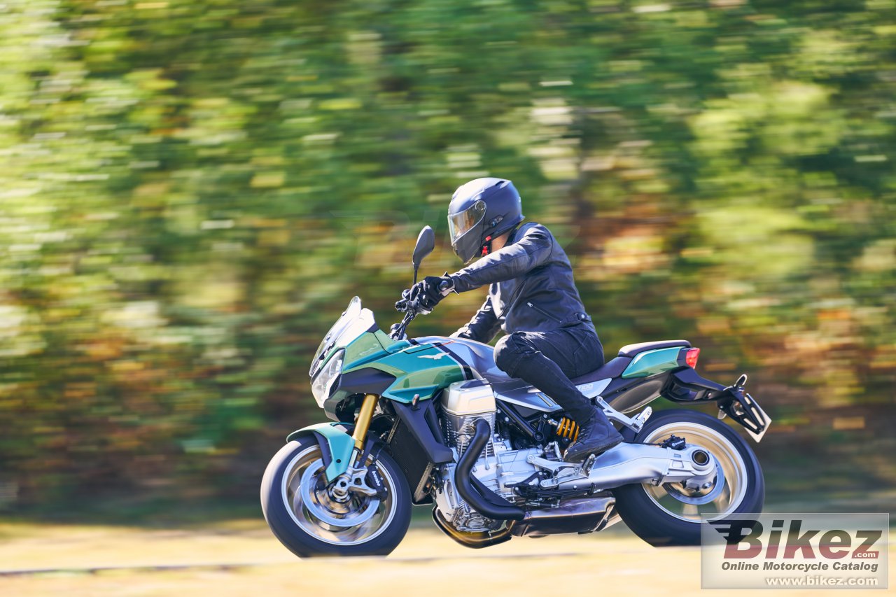 Moto Guzzi V100 Mandello