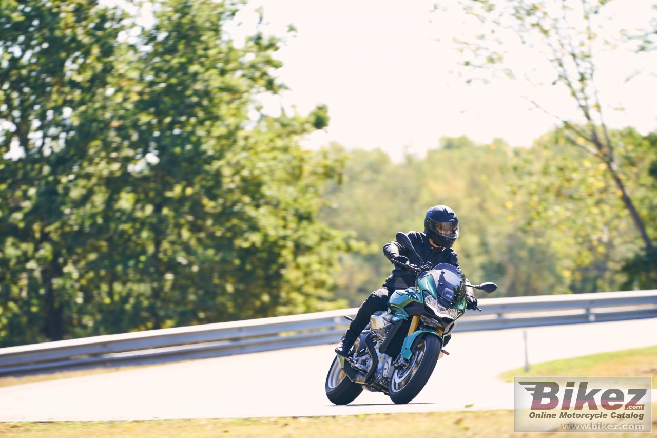 Moto Guzzi V100 Mandello