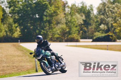 2022 Moto Guzzi V100 Mandello