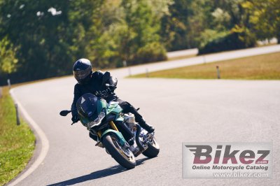 2022 Moto Guzzi V100 Mandello