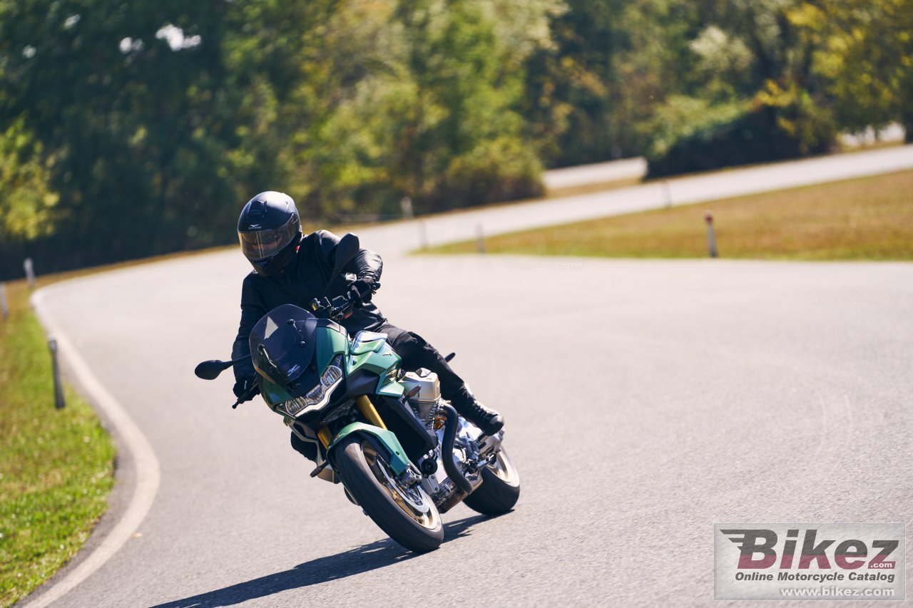 Moto Guzzi V100 Mandello