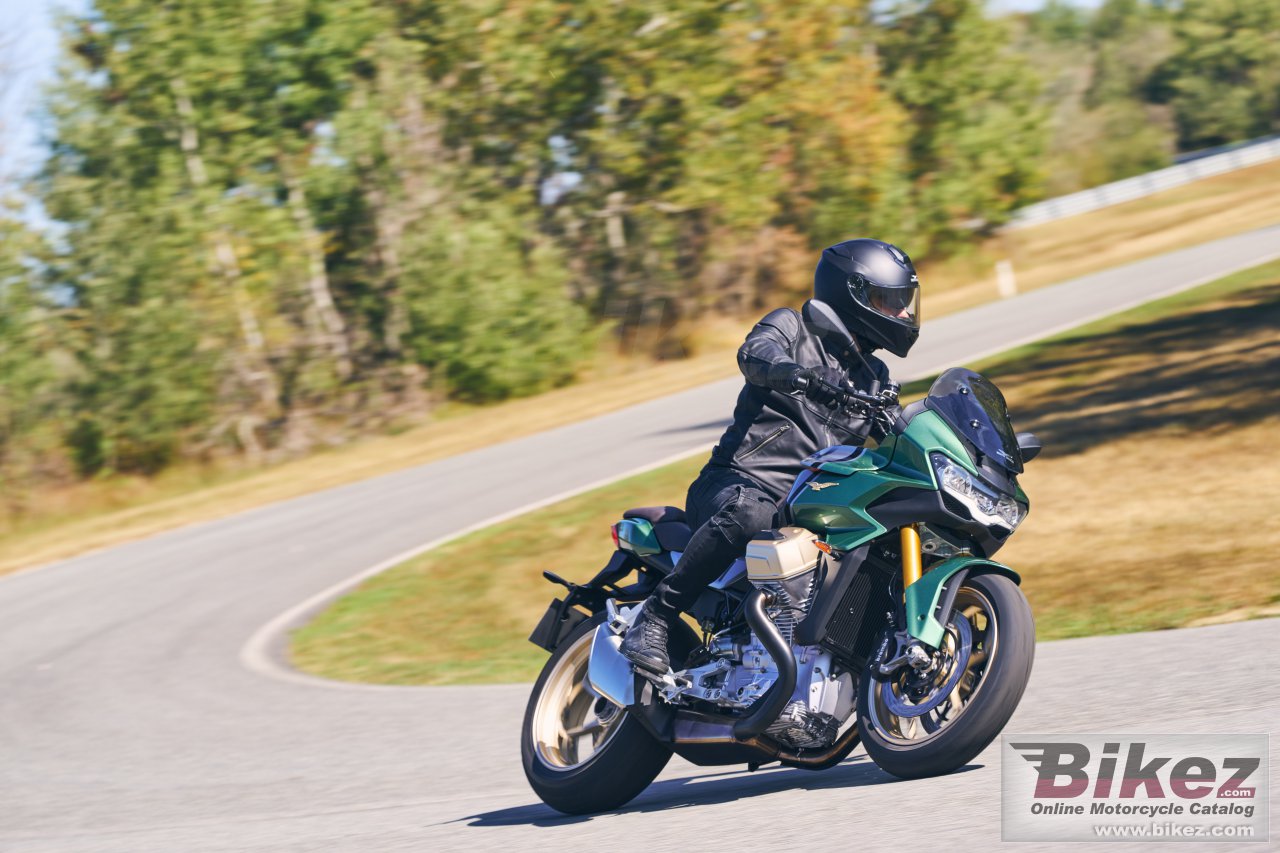 Moto Guzzi V100 Mandello