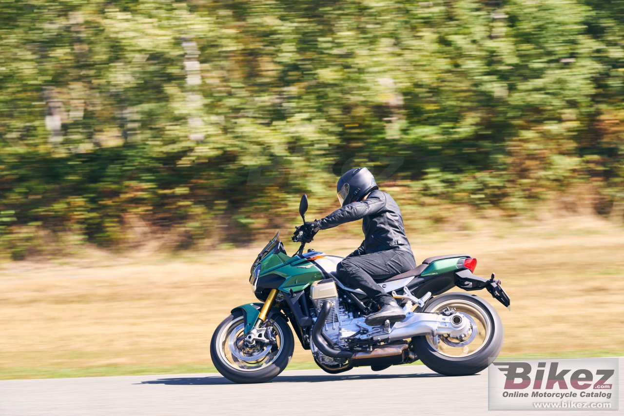 Moto Guzzi V100 Mandello