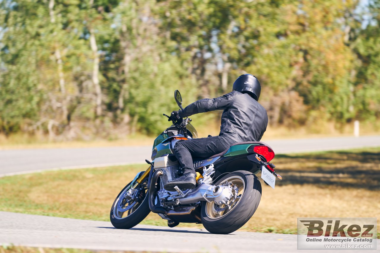 Moto Guzzi V100 Mandello