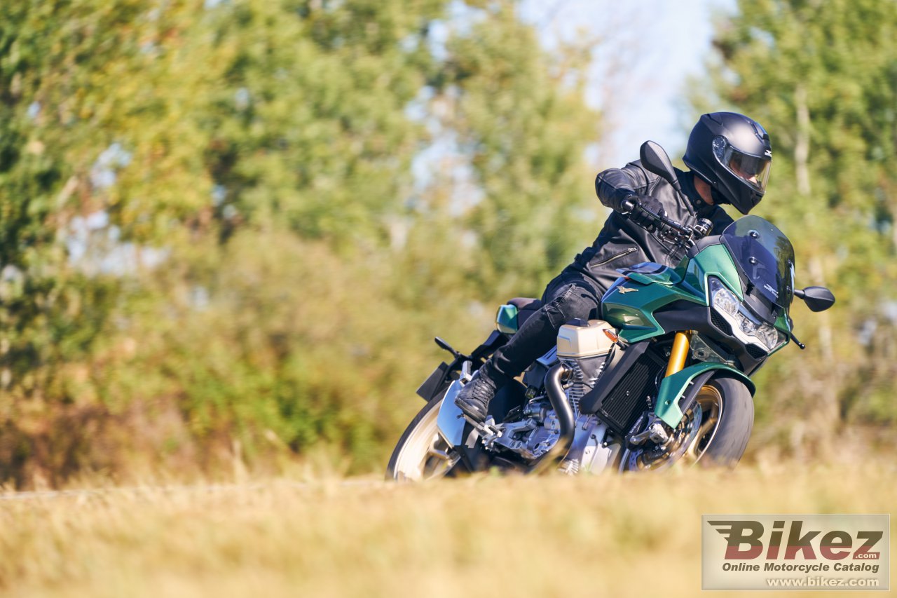 Moto Guzzi V100 Mandello