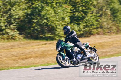 2022 Moto Guzzi V100 Mandello