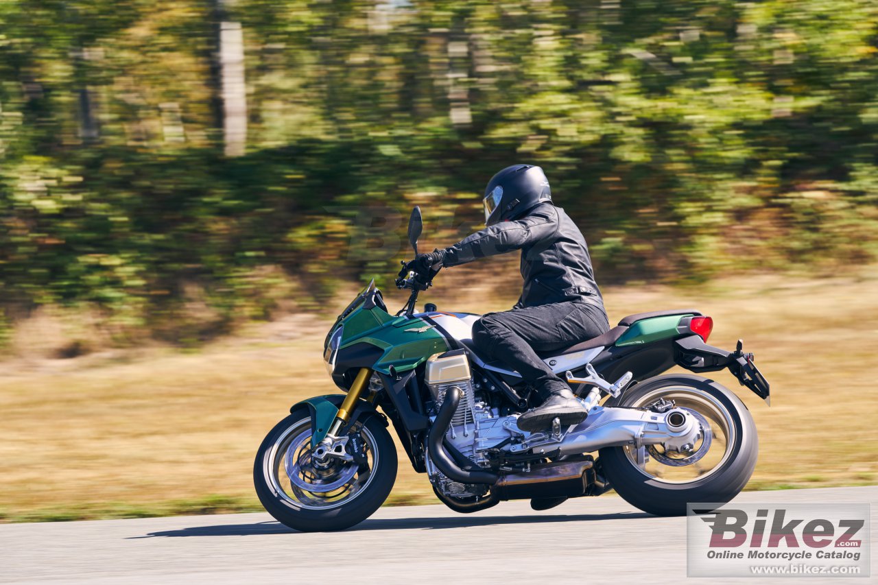 Moto Guzzi V100 Mandello