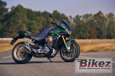 2022 Moto Guzzi V100 Mandello