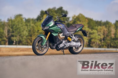 2022 Moto Guzzi V100 Mandello