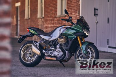 2022 Moto Guzzi V100 Mandello