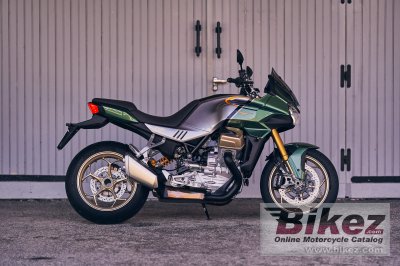 2022 Moto Guzzi V100 Mandello