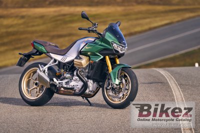 2022 Moto Guzzi V100 Mandello