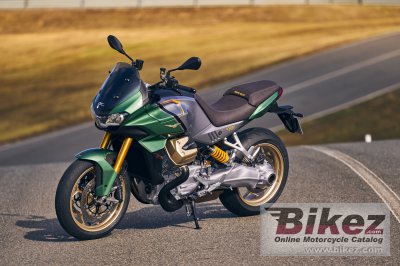 2022 Moto Guzzi V100 Mandello
