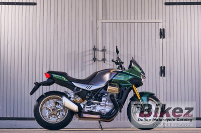 2022 Moto Guzzi V100 Mandello