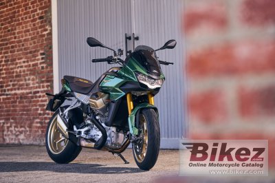2022 Moto Guzzi V100 Mandello