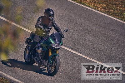 2022 Moto Guzzi V100 Mandello