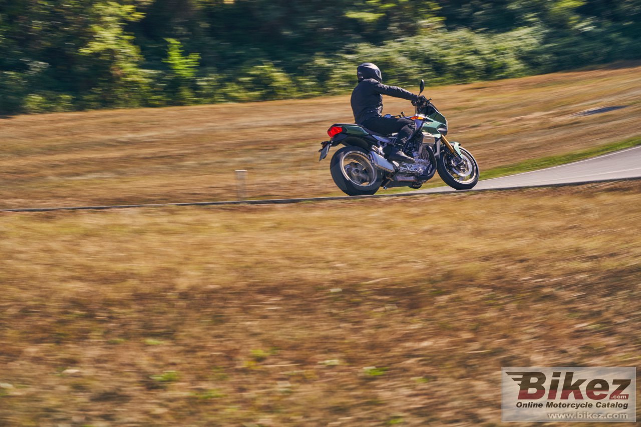Moto Guzzi V100 Mandello