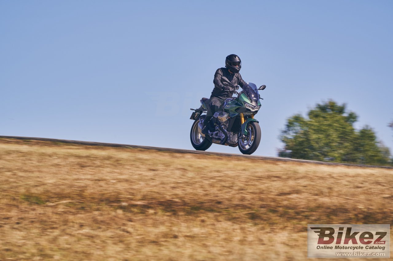 Moto Guzzi V100 Mandello