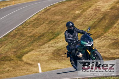 2022 Moto Guzzi V100 Mandello