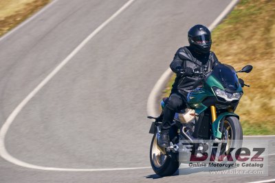 2022 Moto Guzzi V100 Mandello