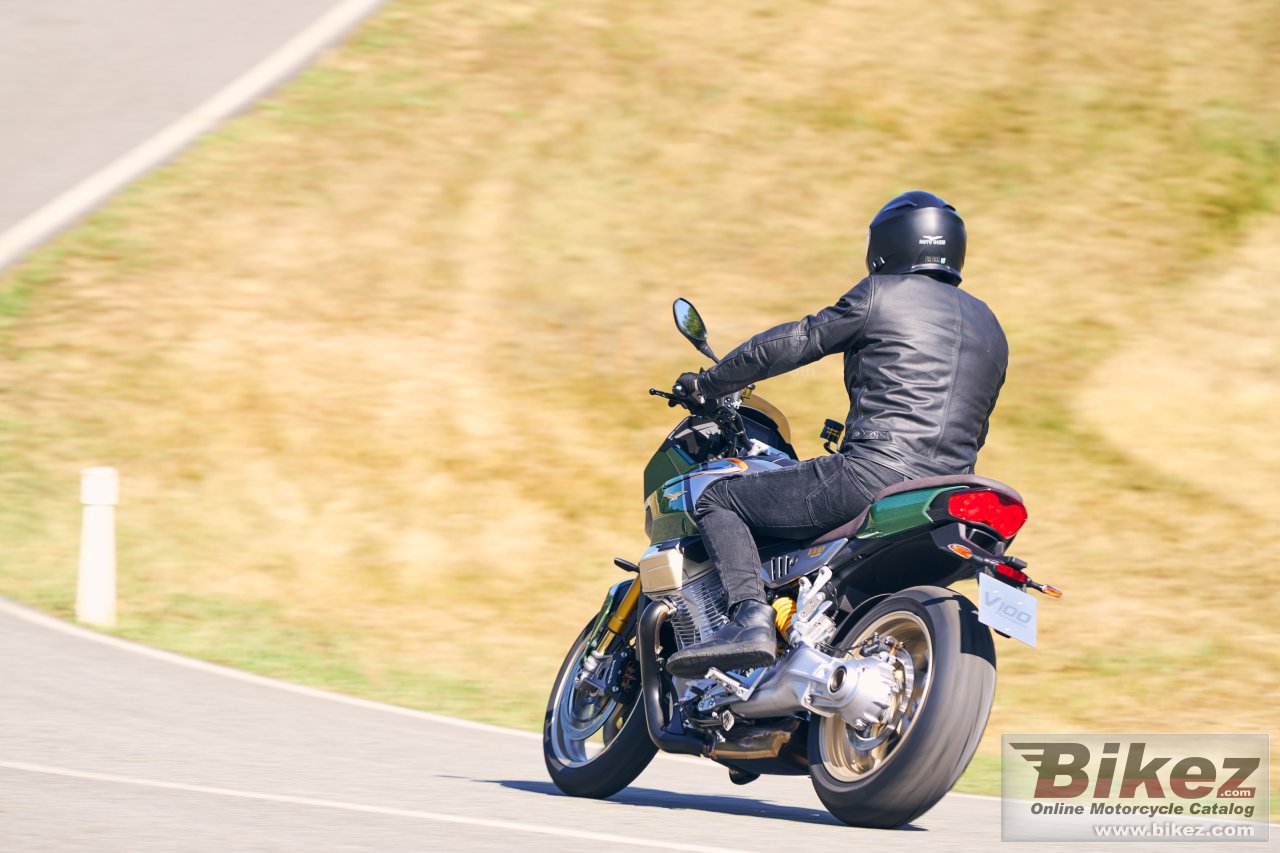 Moto Guzzi V100 Mandello