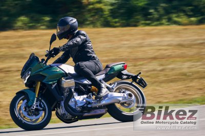 2022 Moto Guzzi V100 Mandello