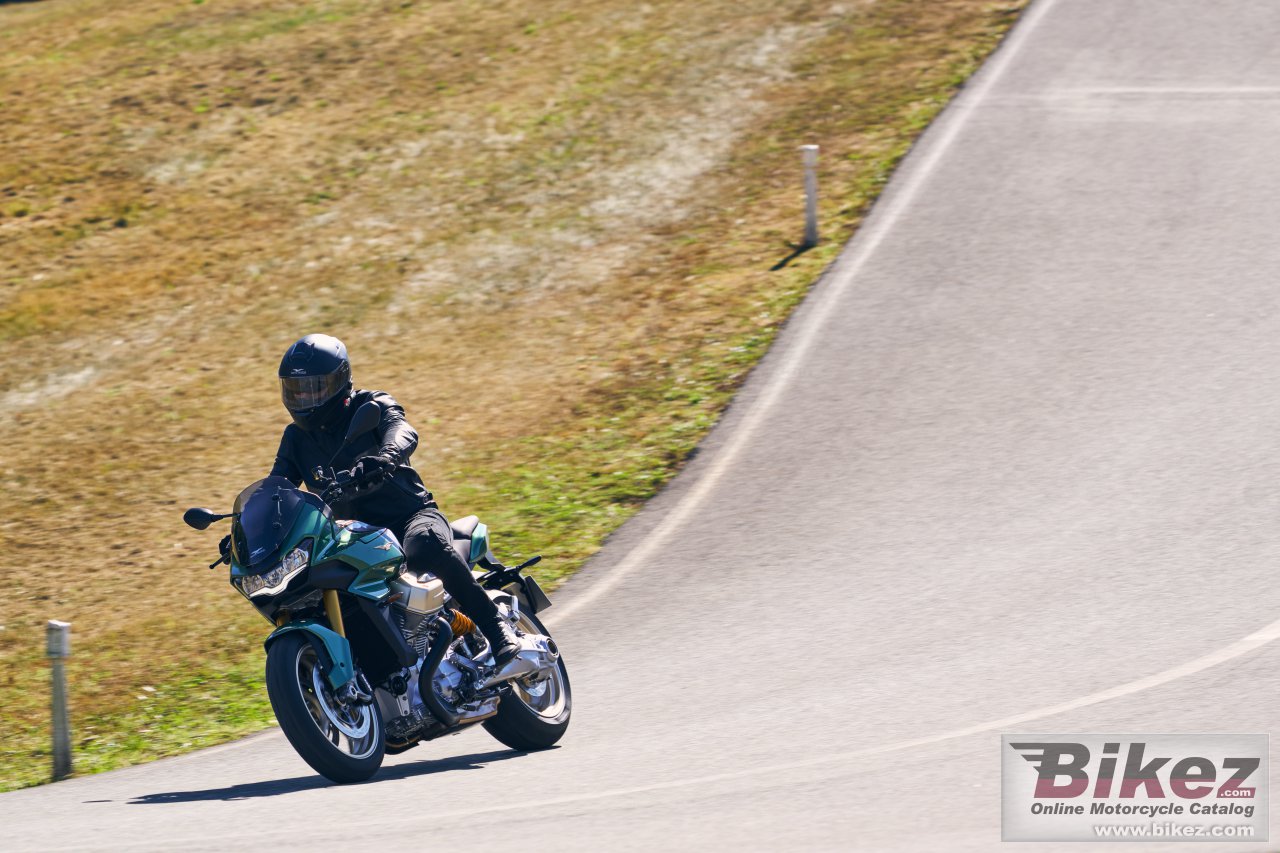 Moto Guzzi V100 Mandello