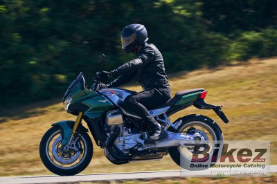 2022 Moto Guzzi V100 Mandello