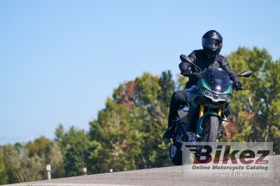 2022 Moto Guzzi V100 Mandello