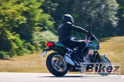 2022 Moto Guzzi V100 Mandello