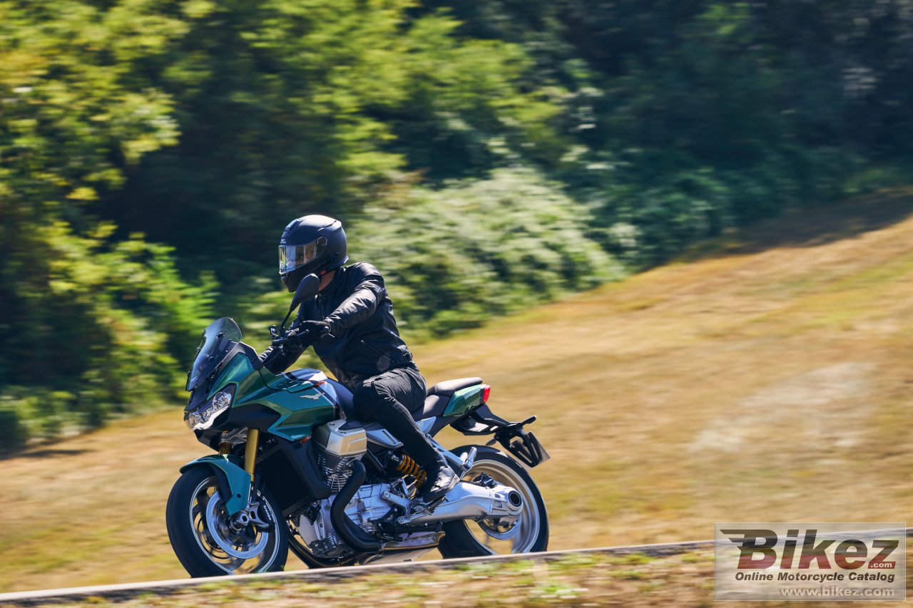 Moto Guzzi V100 Mandello