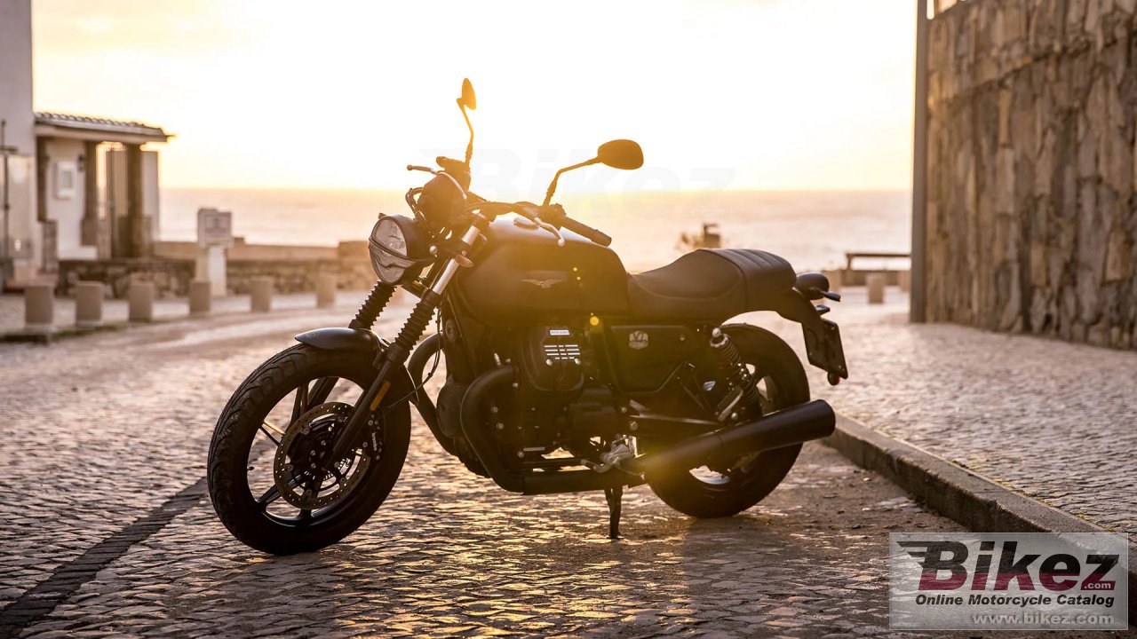 Moto Guzzi V7 Stone