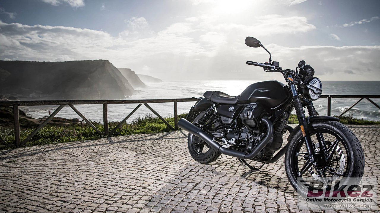 Moto Guzzi V7 Stone