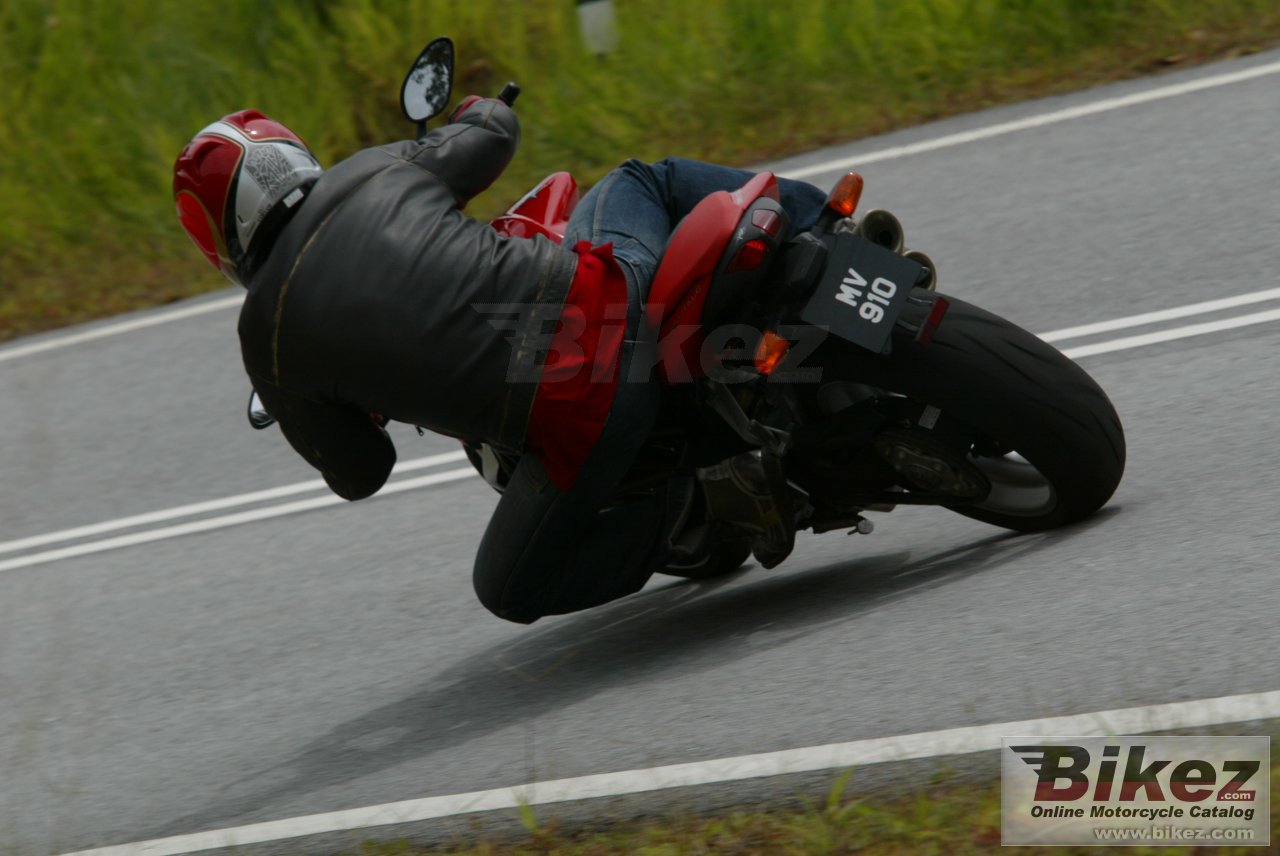 MV Agusta Brutale 910