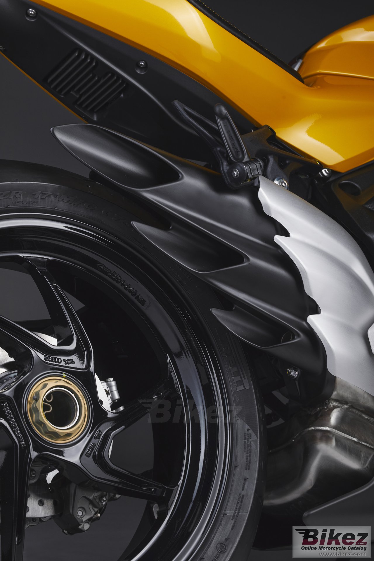 MV Agusta Superveloce 800