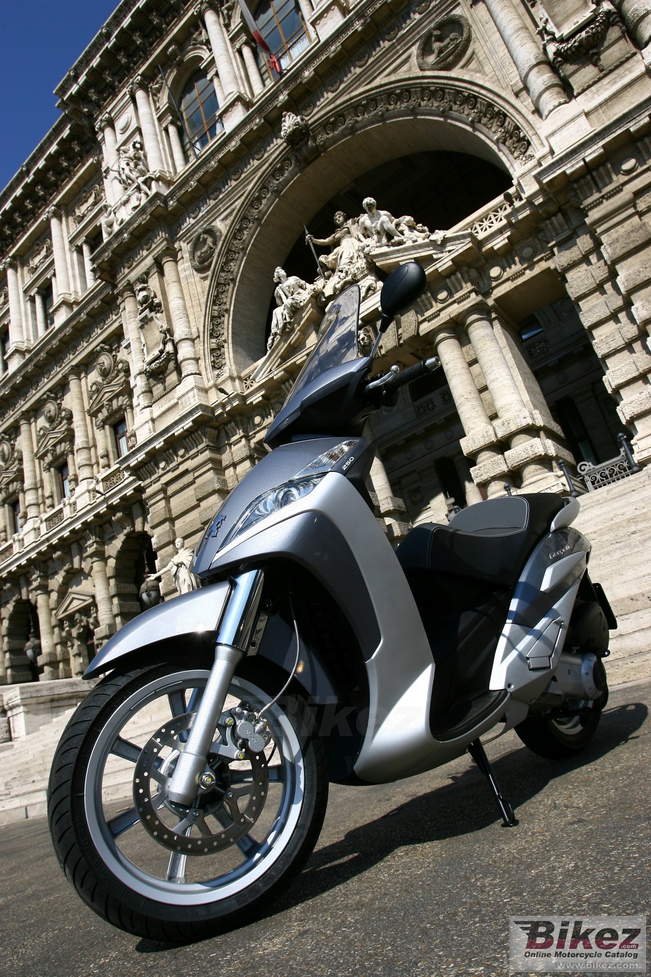 Peugeot Geopolis 250 Exec.