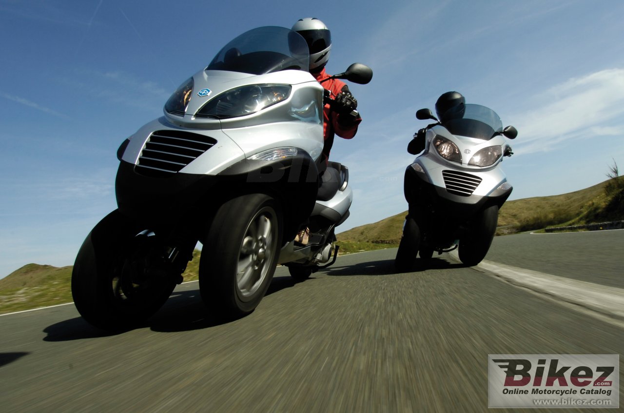 Piaggio MP3 250