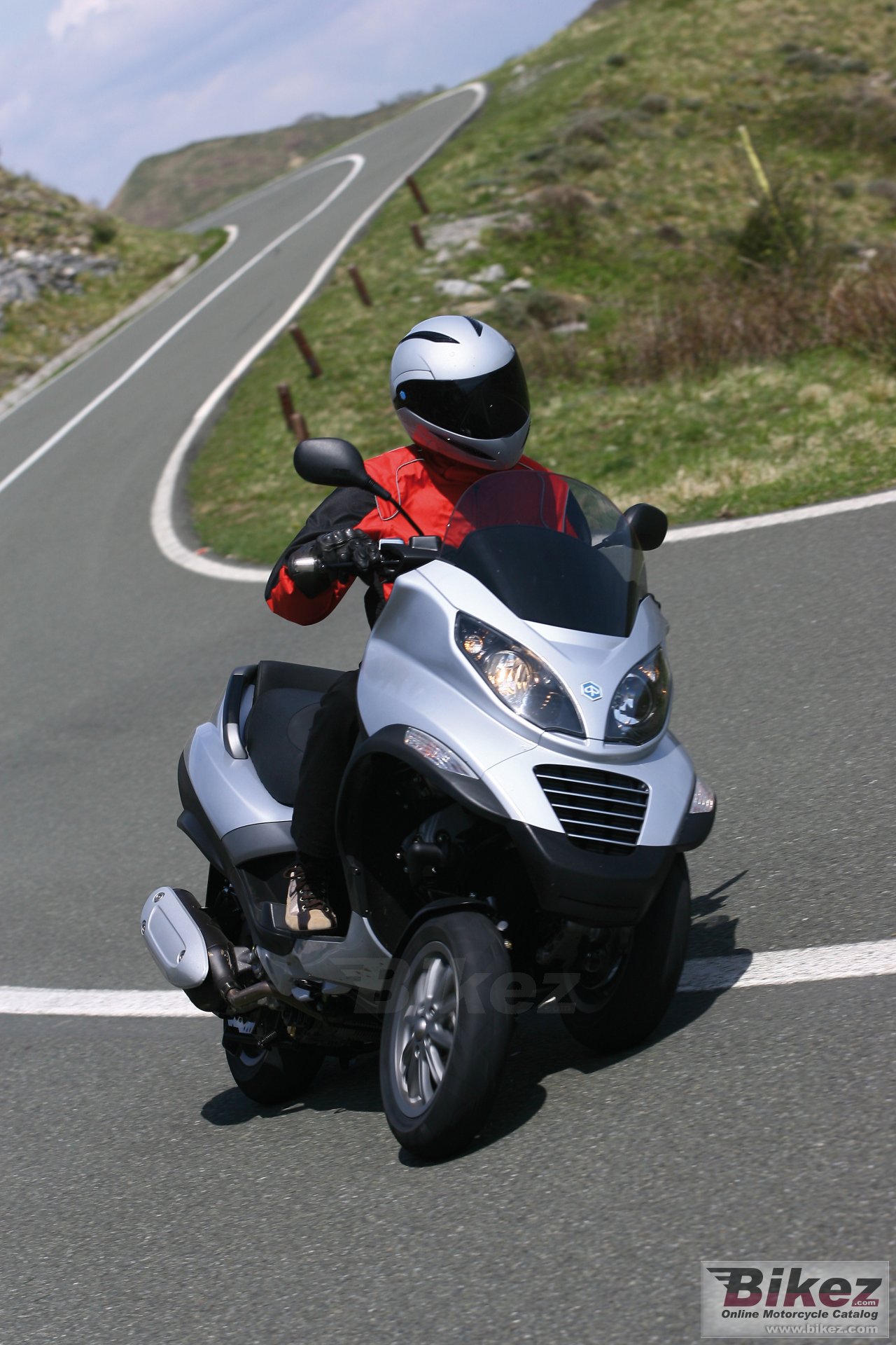 Piaggio MP3 250