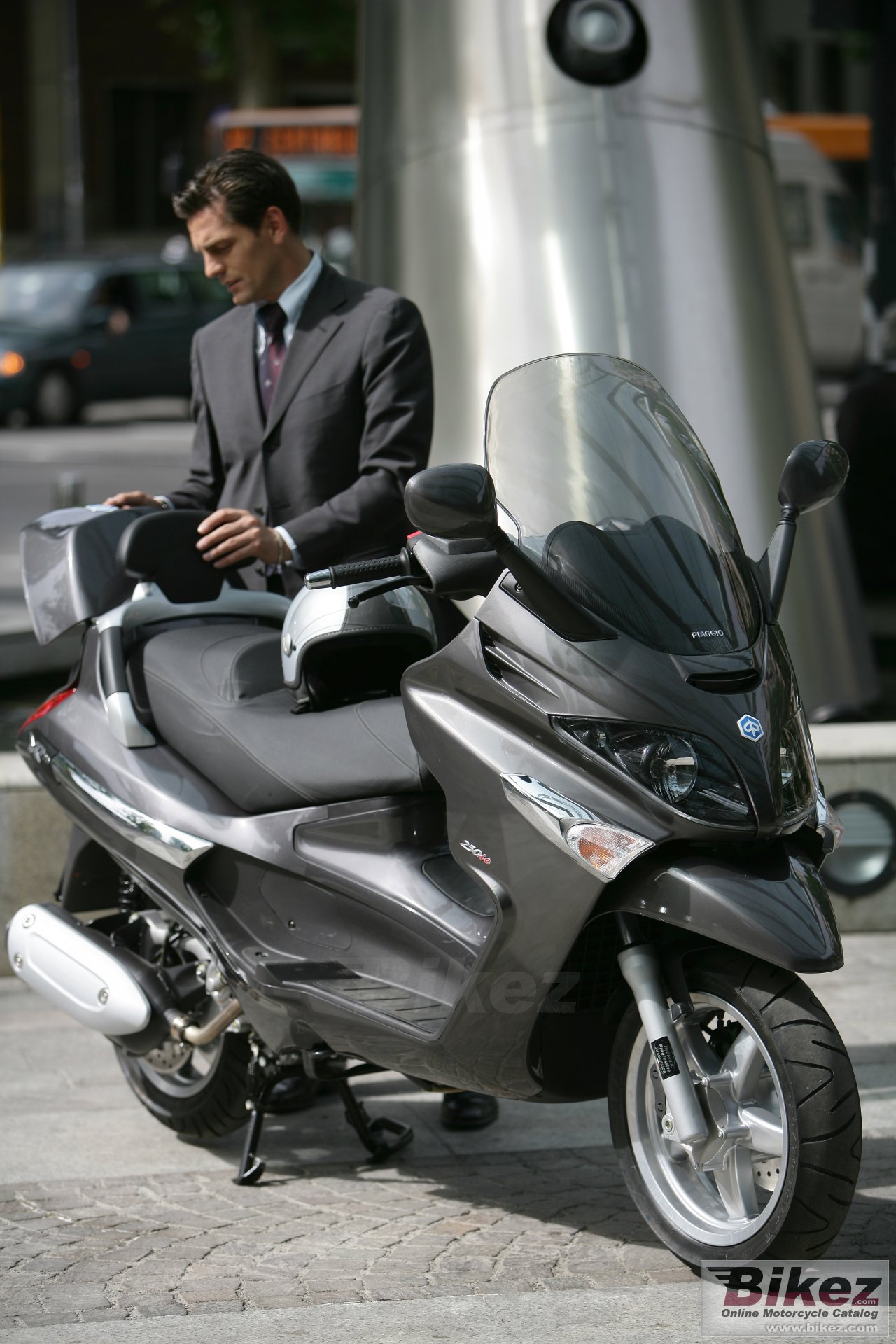 Piaggio XEvo 250