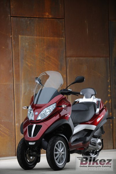 2011 Piaggio MP3 LT